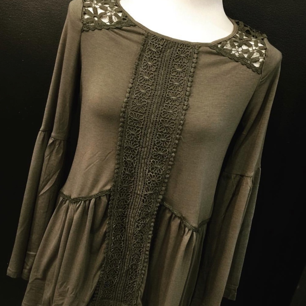 Andrée by unit Olive Top